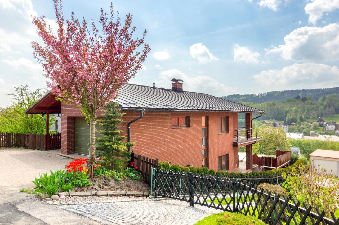 Vila Slunecni Stran Свобода-над-Упоу Екстер'єр фото